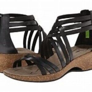 Ahnu Sandals - Women’s 6.5 - Black Cork Footbed - Gladiator Strappy